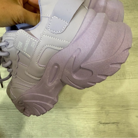 Chunky Women's Triple S Sneakers in Lilac Purple Size 9 - Picture 15 of 17